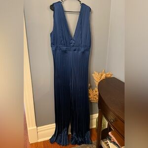 Abercrombie and Fitch Giselle Pleated Jumpsuit size XL